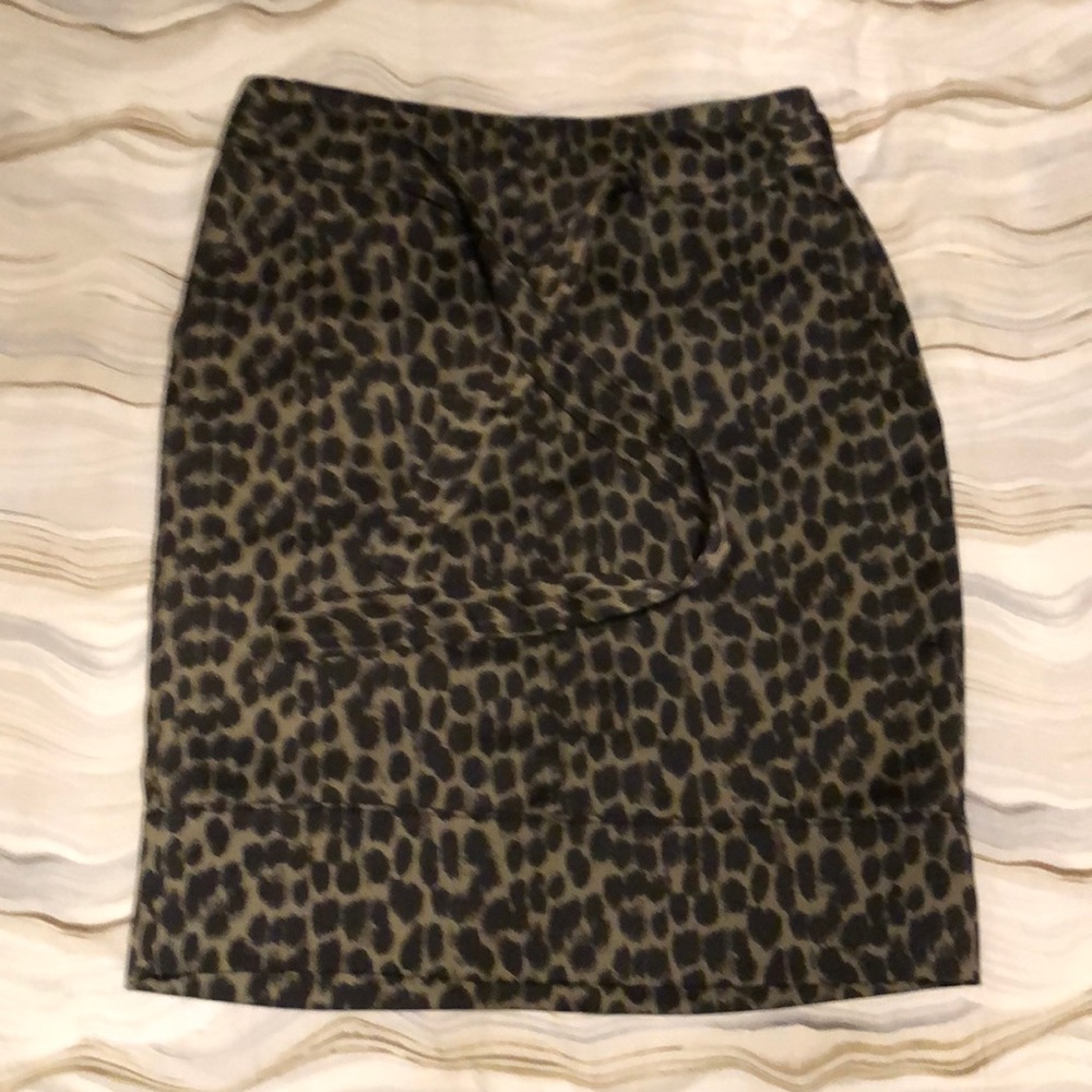 Banana Republic Green & Black Leopard Print Skirt